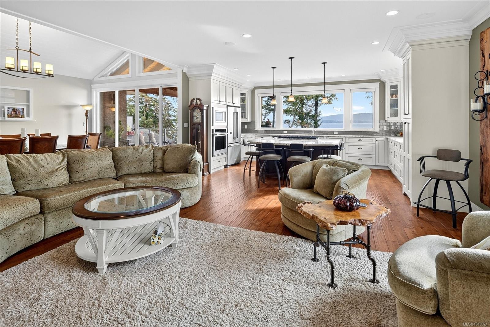 2851 Whiskey Point Rd, Mill Bay, BC