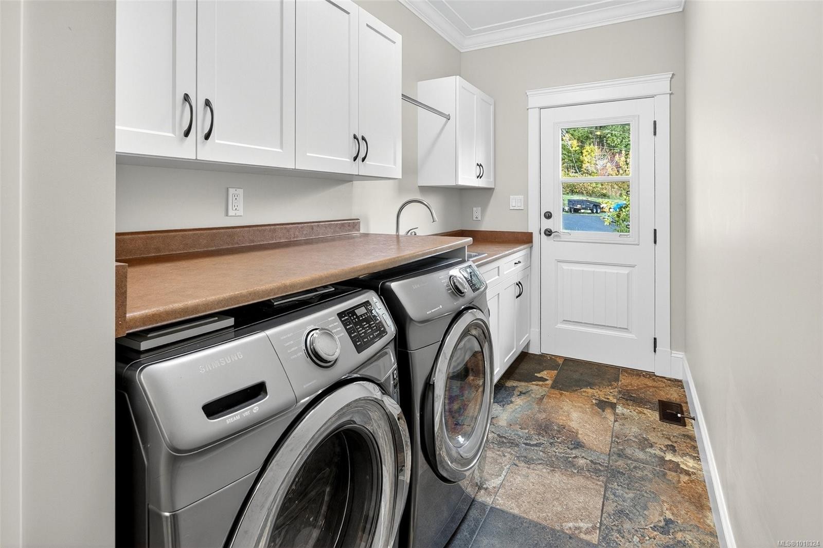 2851 Whiskey Point Rd, Mill Bay, BC