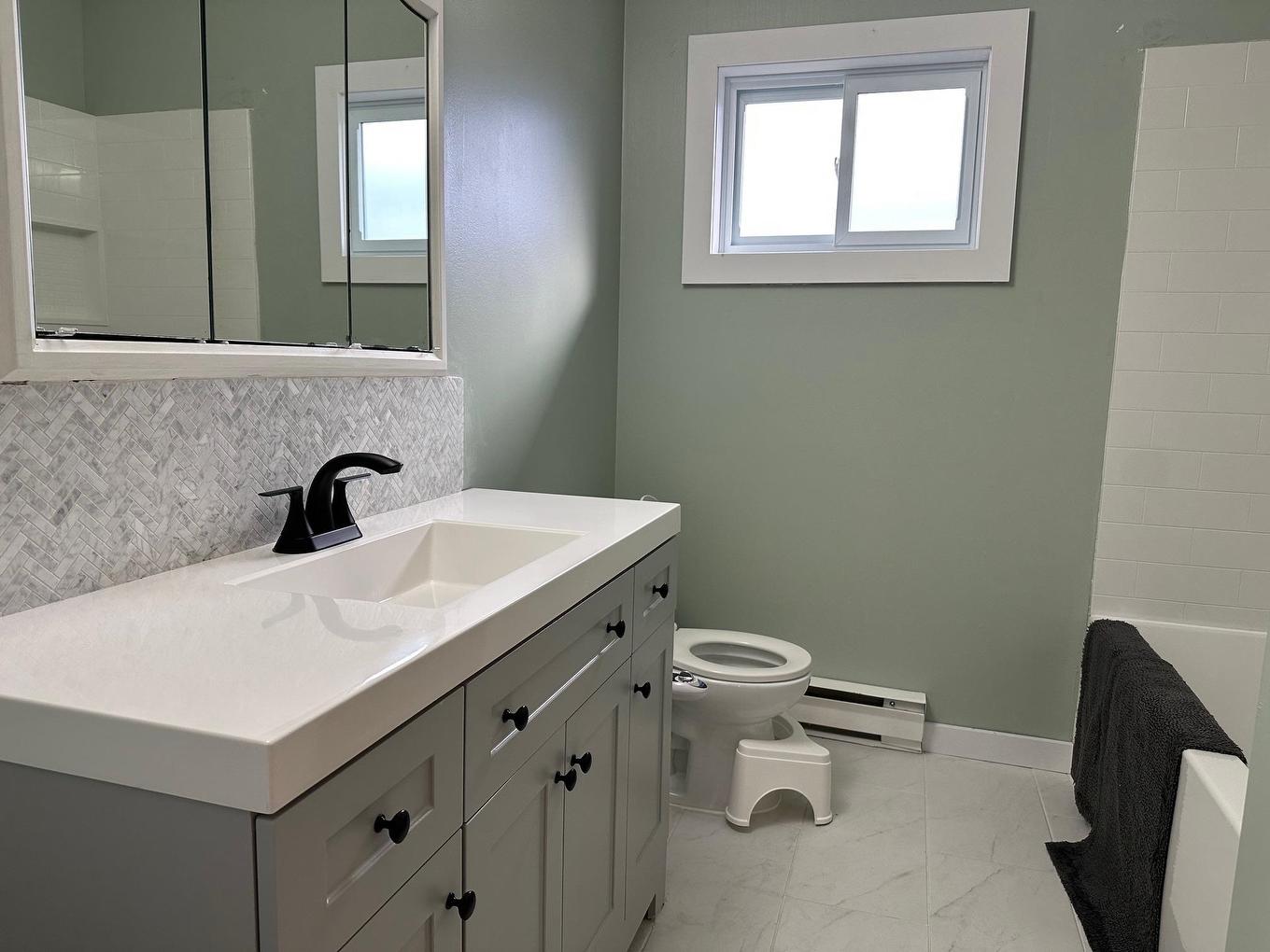 113 Centennial Drive, Schreiber, ON - Indoor Photo Showing Bathroom