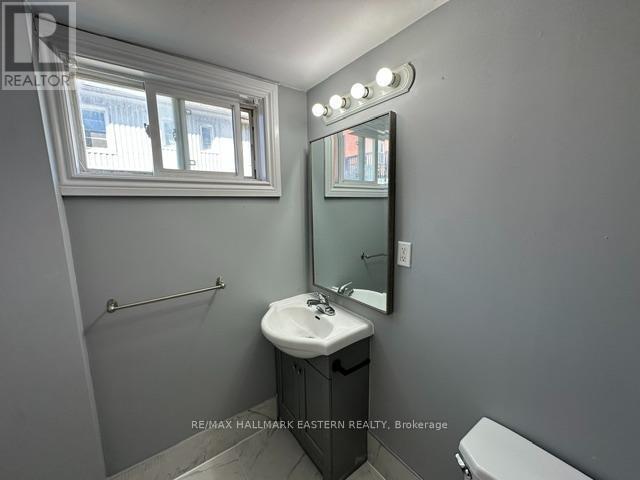 Unit 1 - 293 Dalhousie Street, Peterborough (Town Ward 3), ON - Indoor Photo Showing Bathroom