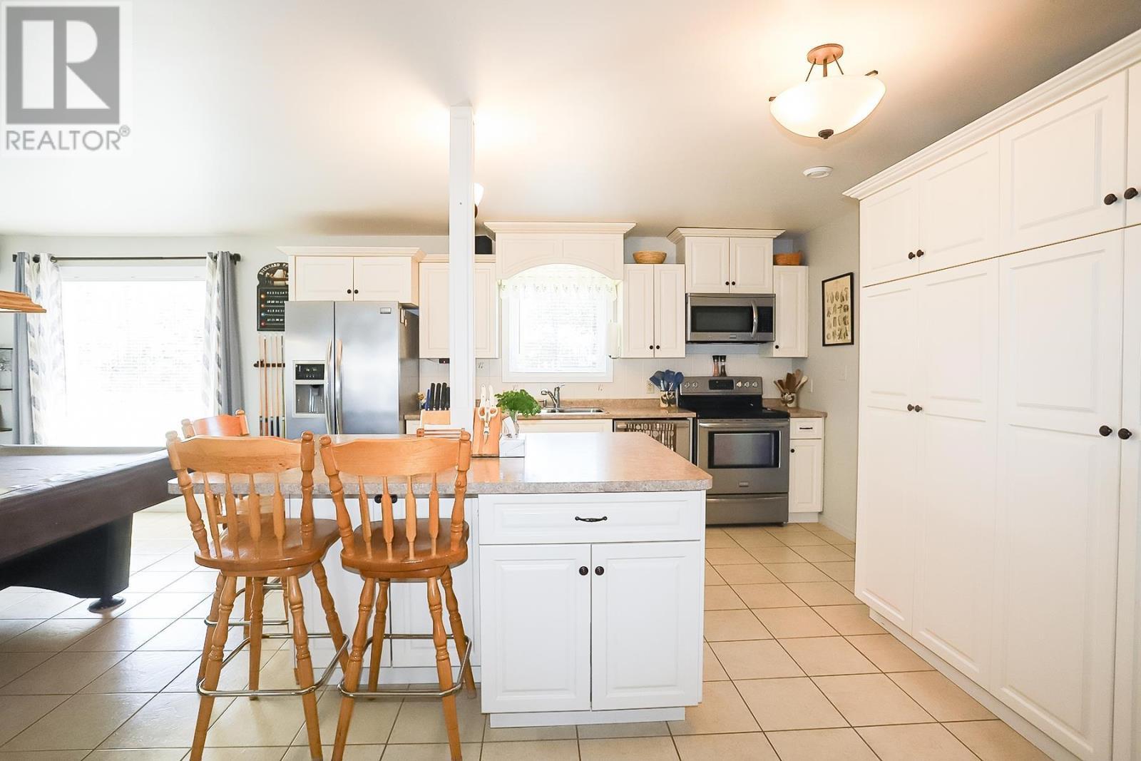 2233 Hilton Rd, Hilton Beach, ON - Indoor Photo Showing Kitchen