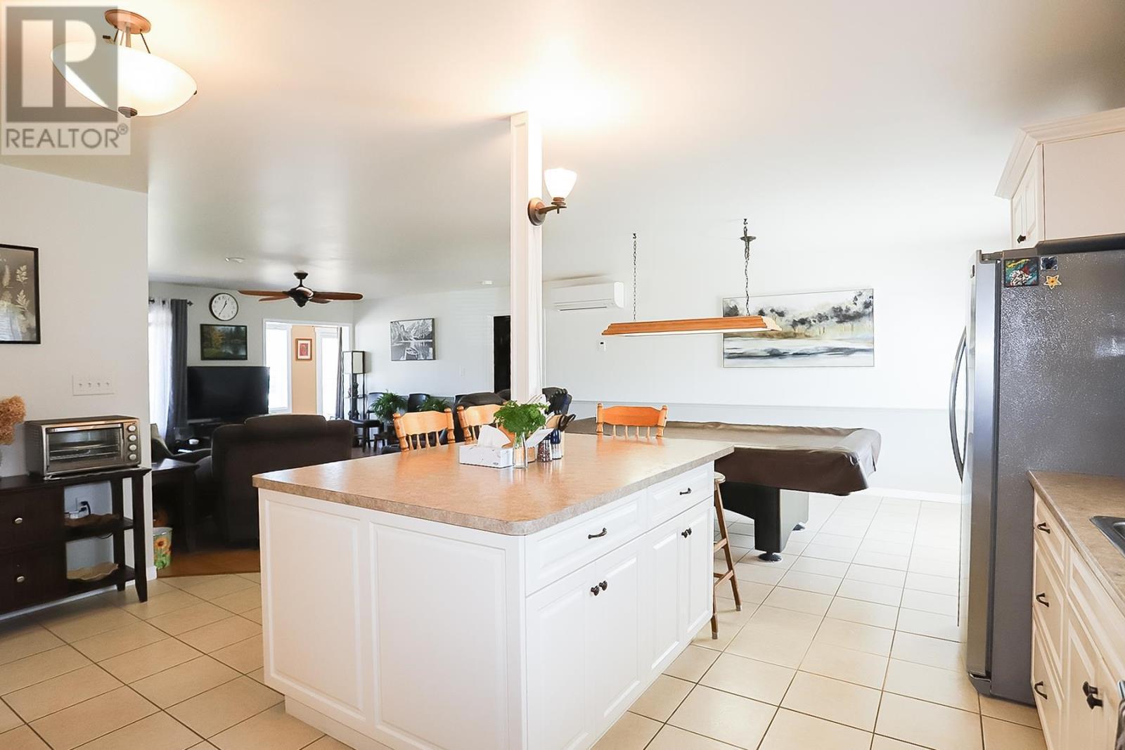 2233 Hilton Rd, Hilton Beach, ON - Indoor Photo Showing Kitchen