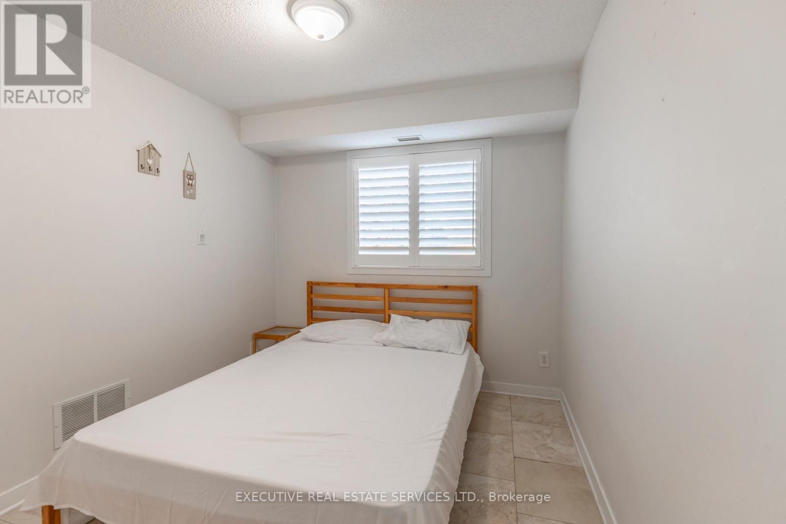 #203 - 4 Dayspring Circle, Brampton, ON - Indoor Photo Showing Bedroom