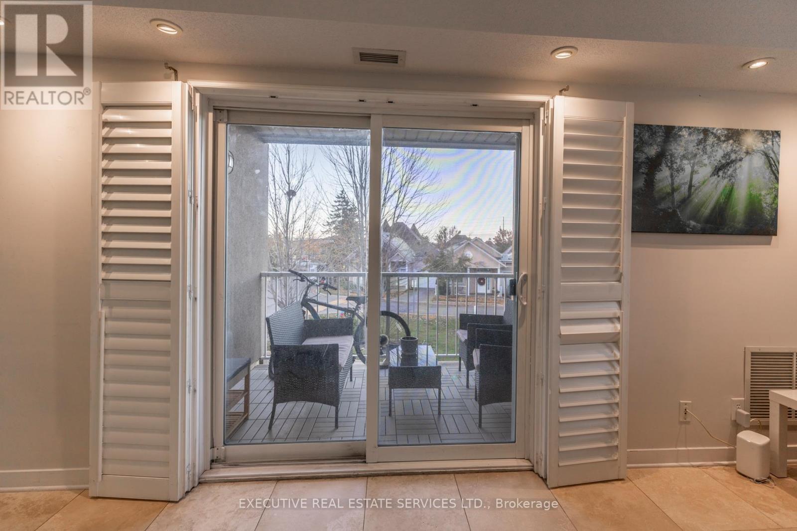 #203 - 4 Dayspring Circle, Brampton, ON - Indoor Photo Showing Other Room