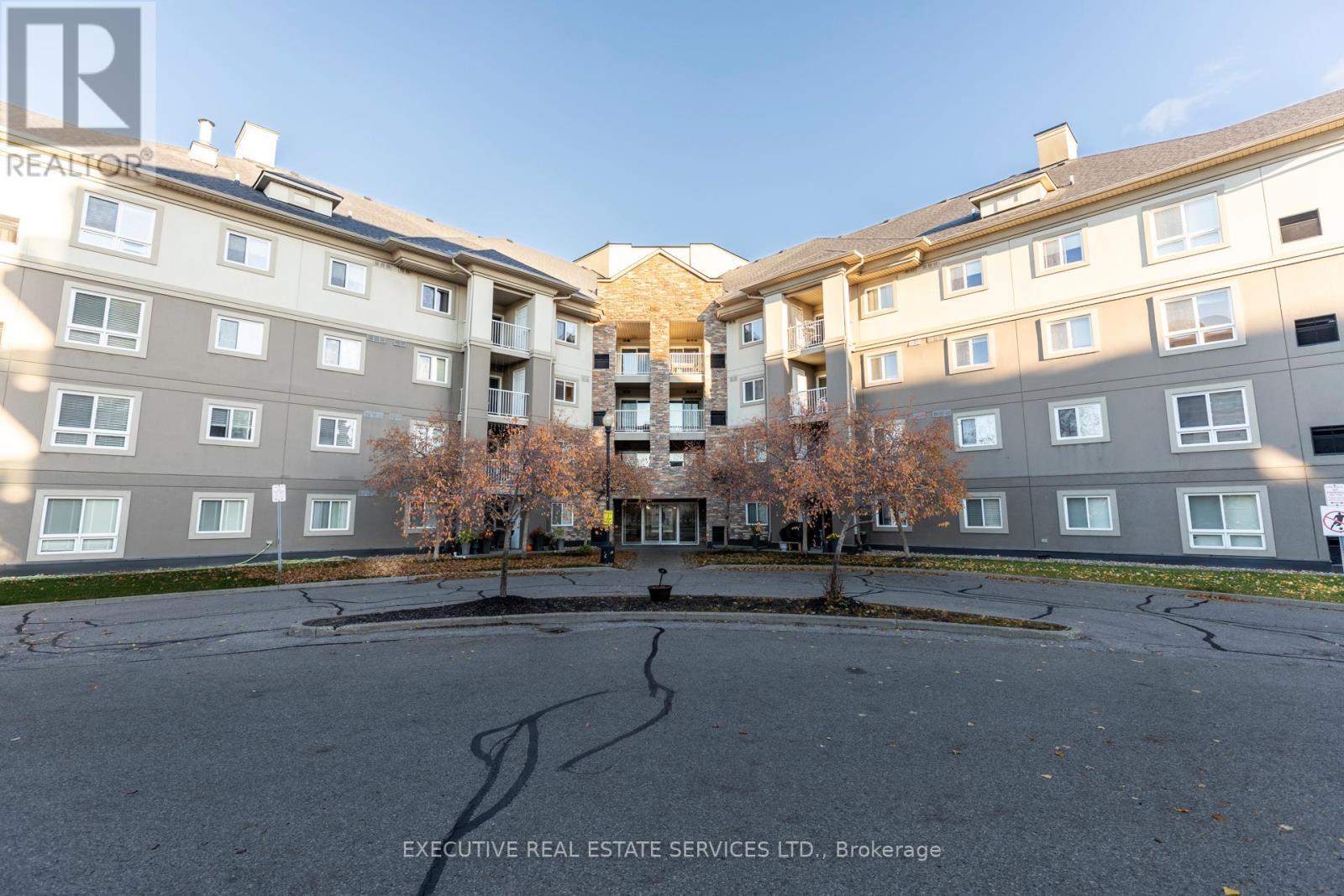 #203 - 4 Dayspring Circle, Brampton, ON - Outdoor With Facade