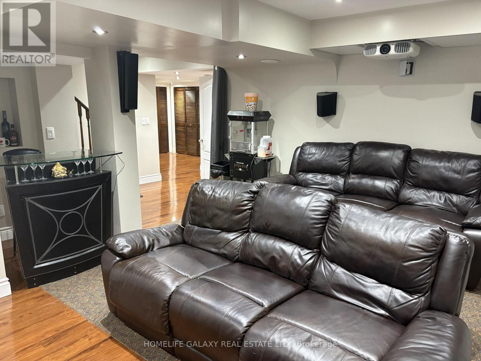 69 Crown Victoria Drive, Brampton, ON - Indoor Photo Showing Other Room