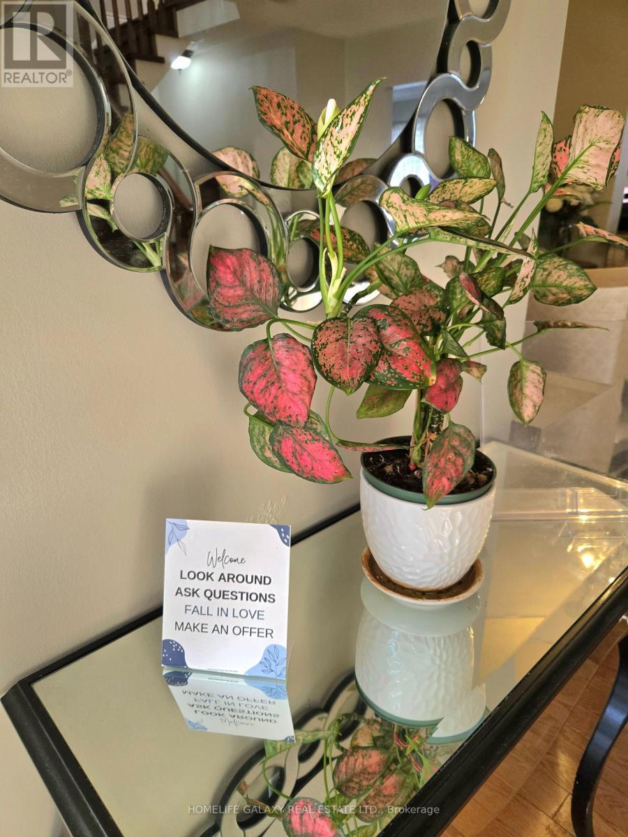 69 Crown Victoria Drive, Brampton, ON - Indoor Photo Showing Other Room