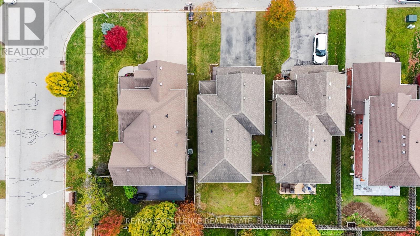 904 Frontenac Crescent, Woodstock, ON - Outdoor