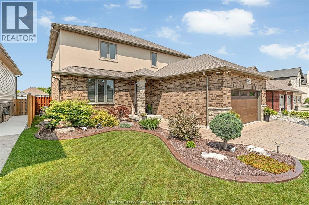 202 Summer Street, Lakeshore, ON - Outdoor