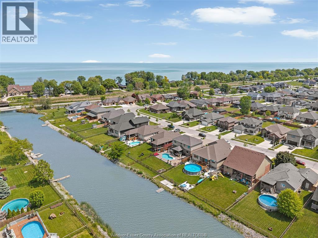 202 Summer Street, Lakeshore, ON - Outdoor With Body Of Water With View