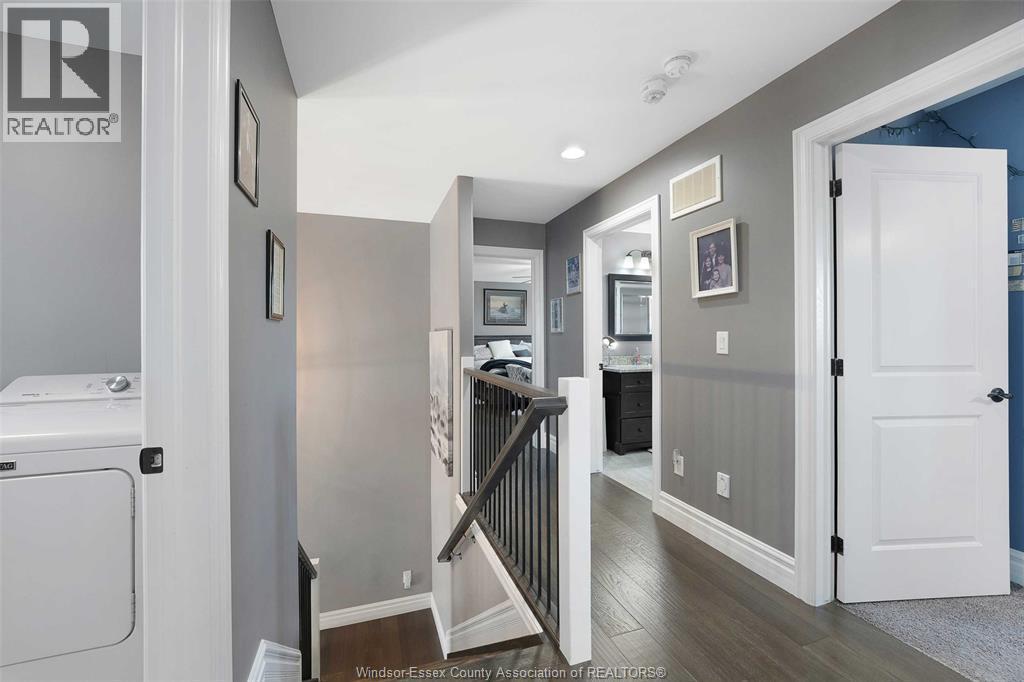 202 Summer Street, Lakeshore, ON - Indoor Photo Showing Laundry Room