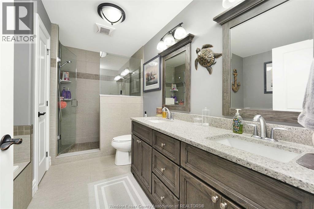 202 Summer Street, Lakeshore, ON - Indoor Photo Showing Bathroom