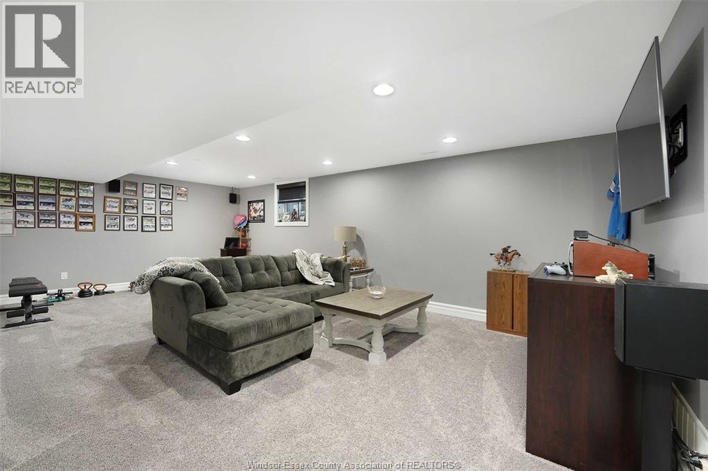 202 Summer Street, Lakeshore, ON - Indoor