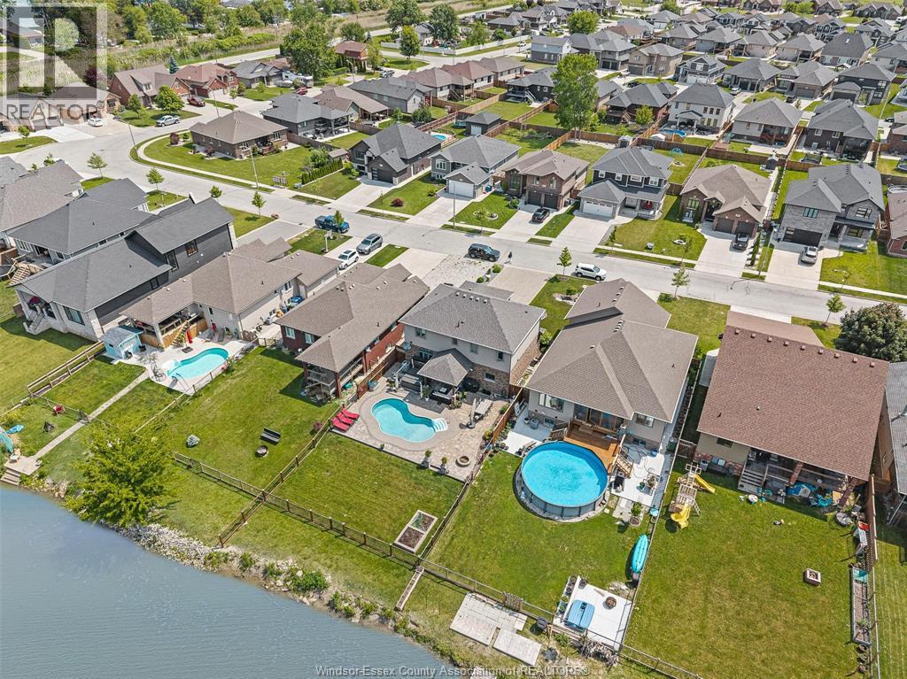 202 Summer Street, Lakeshore, ON - Outdoor With Body Of Water With View