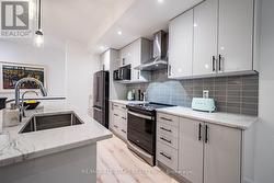 138 COVINGTON CRESCENT Whitchurch-Stouffville, ON L4A 4W8