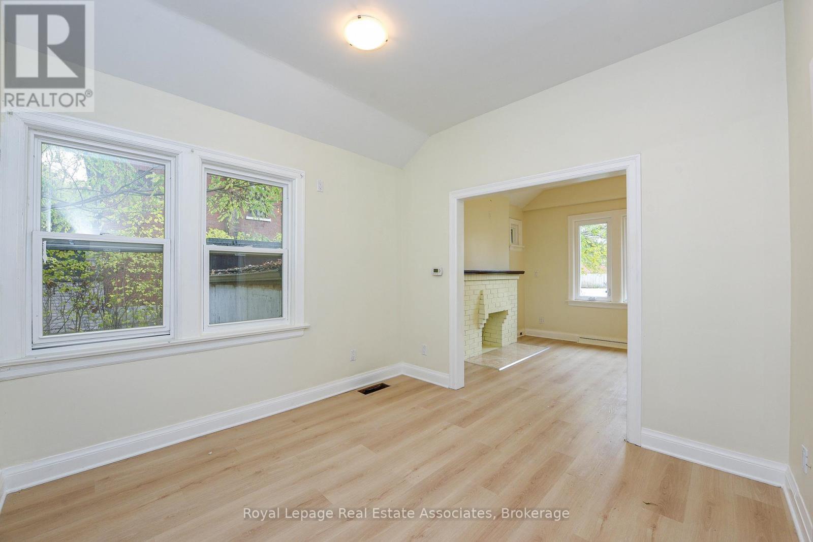 1561 Hurontario Street, Mississauga, ON