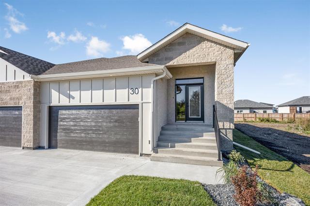 30 Quarry Ridge Dr, Stonewall, MB