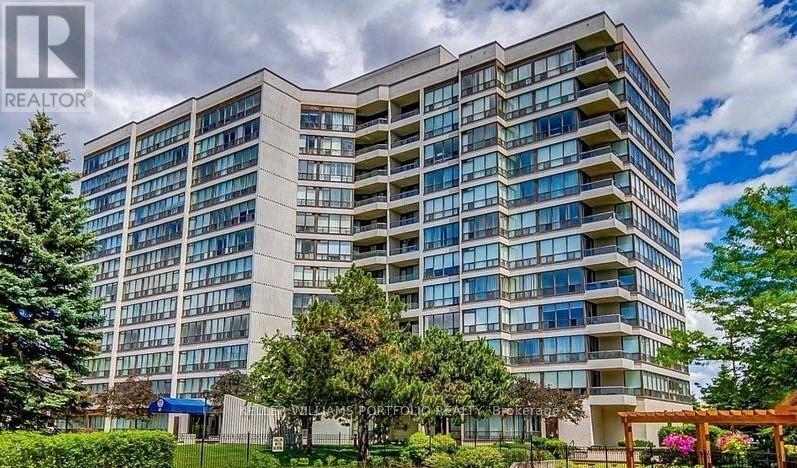 501 - 10 Laurelcrest Street, Brampton, ON - Outdoor With Balcony With Facade