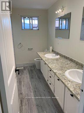 351 Queen Victoria Drive, Hamilton, ON - Indoor Photo Showing Bathroom