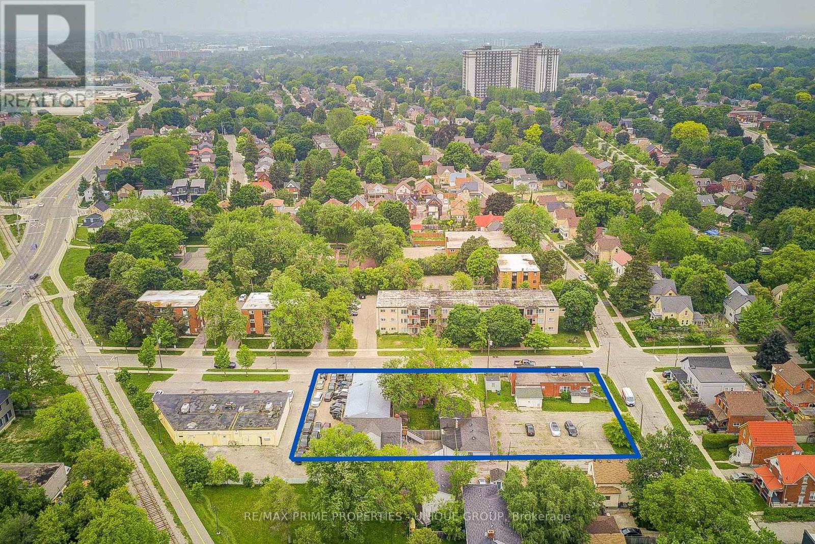 155 Ahrens Street W, Kitchener, ON