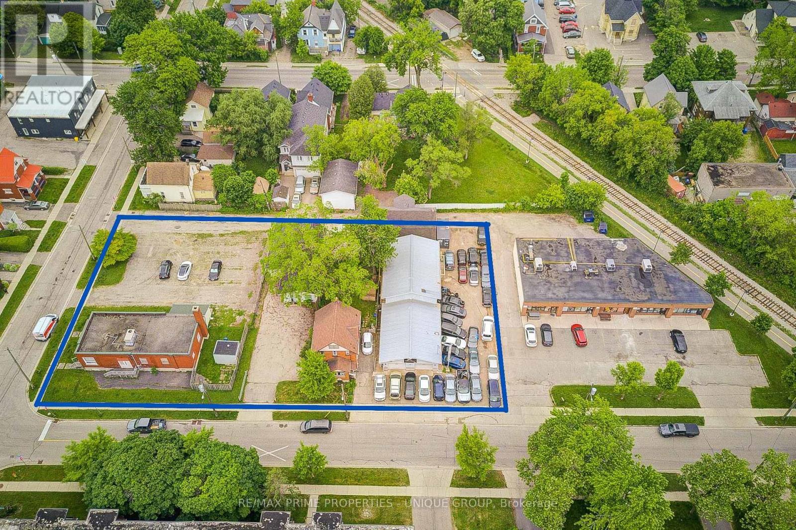 155 Ahrens Street W, Kitchener, ON