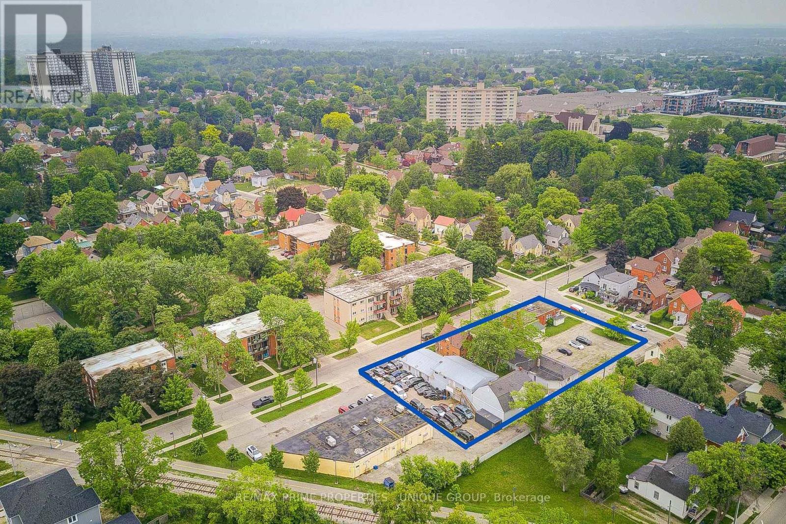 155 Ahrens Street W, Kitchener, ON