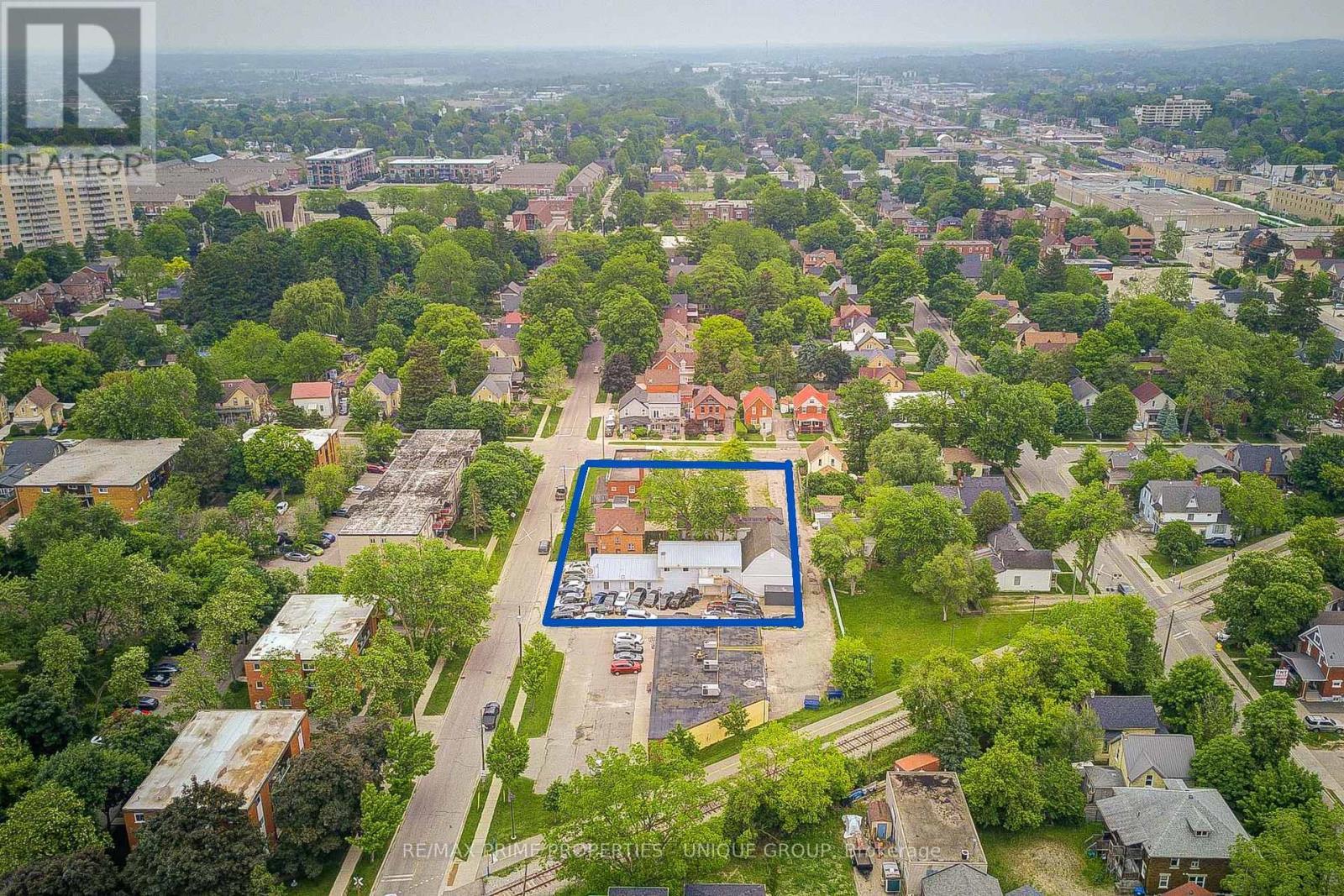 155 Ahrens Street W, Kitchener, ON