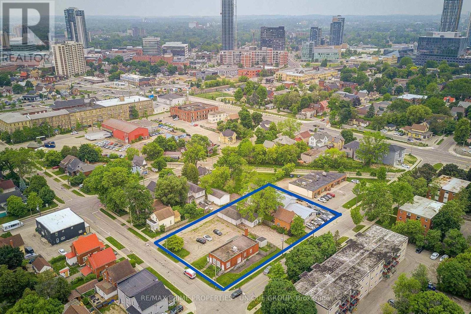 155 Ahrens Street W, Kitchener, ON