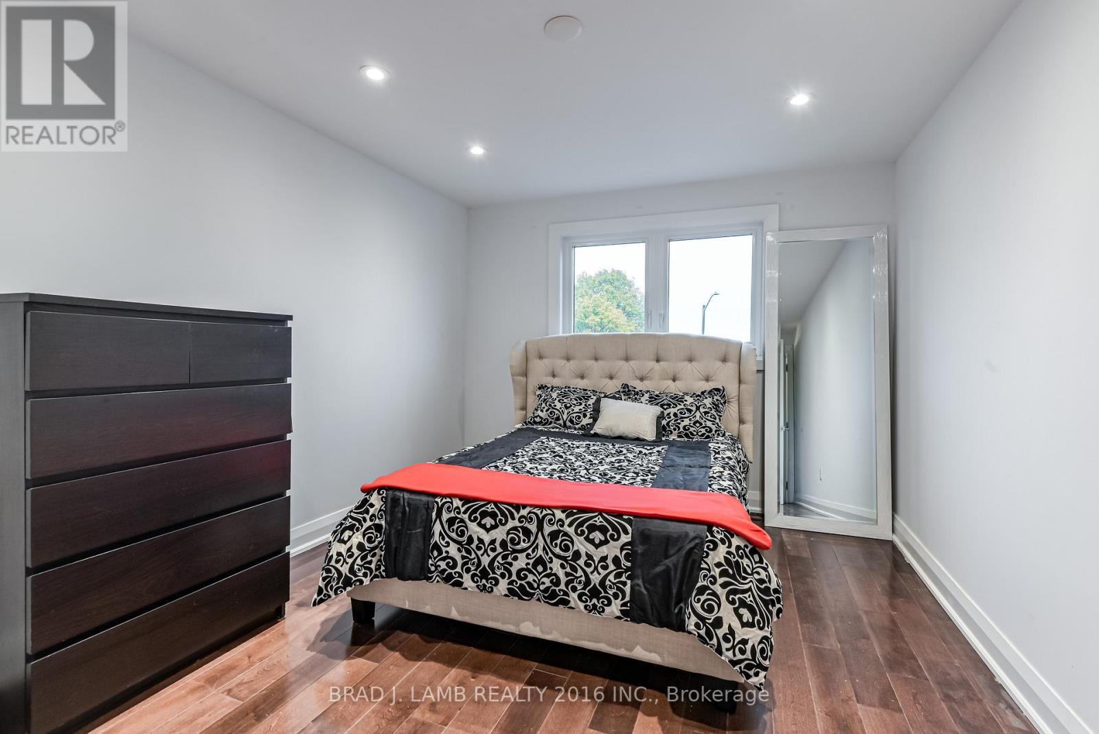 Bed 2 - 54 Campbell Avenue, Vaughan, ON - Indoor Photo Showing Bedroom