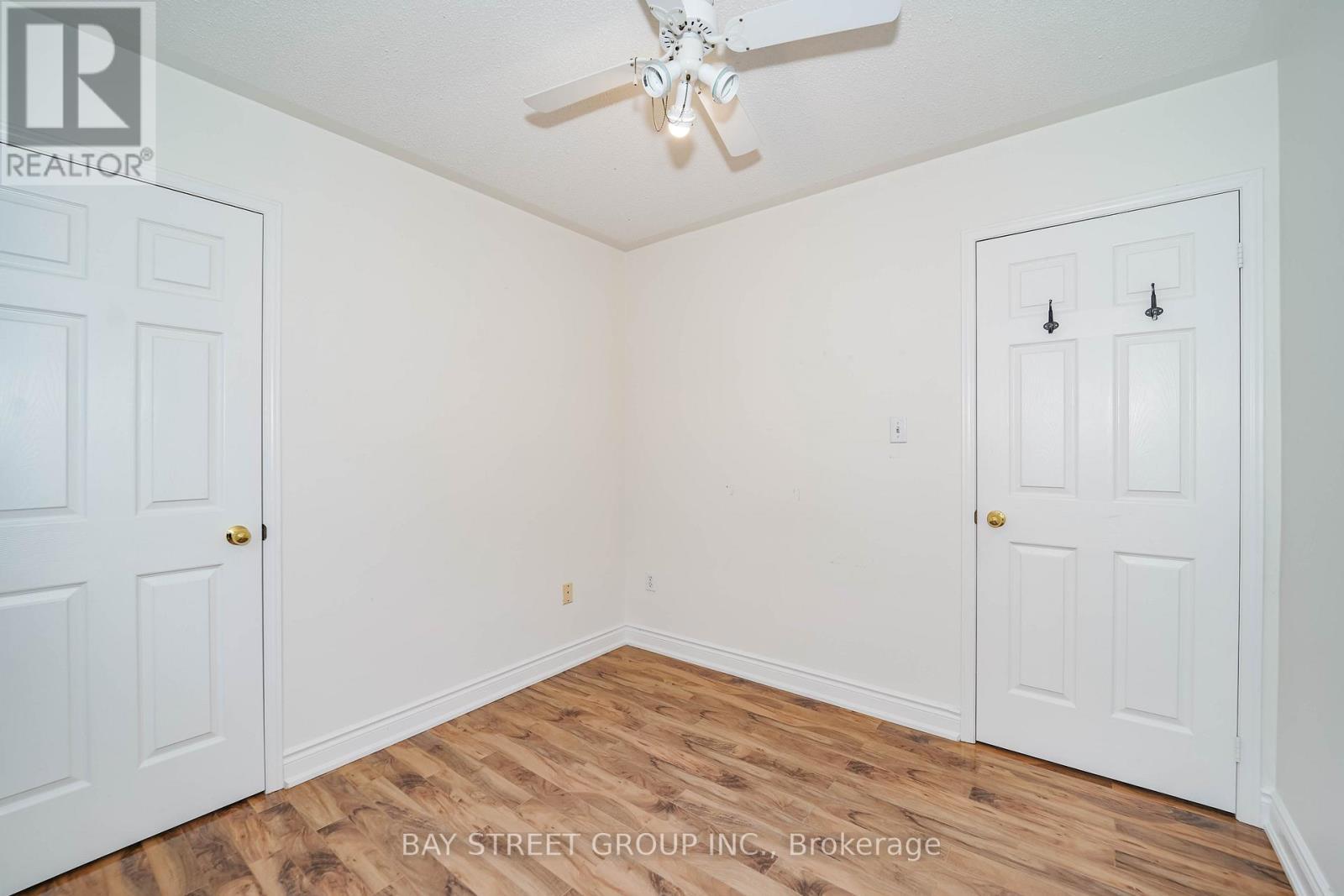 407 Hollandview Trail, Aurora, ON - Indoor Photo Showing Other Room
