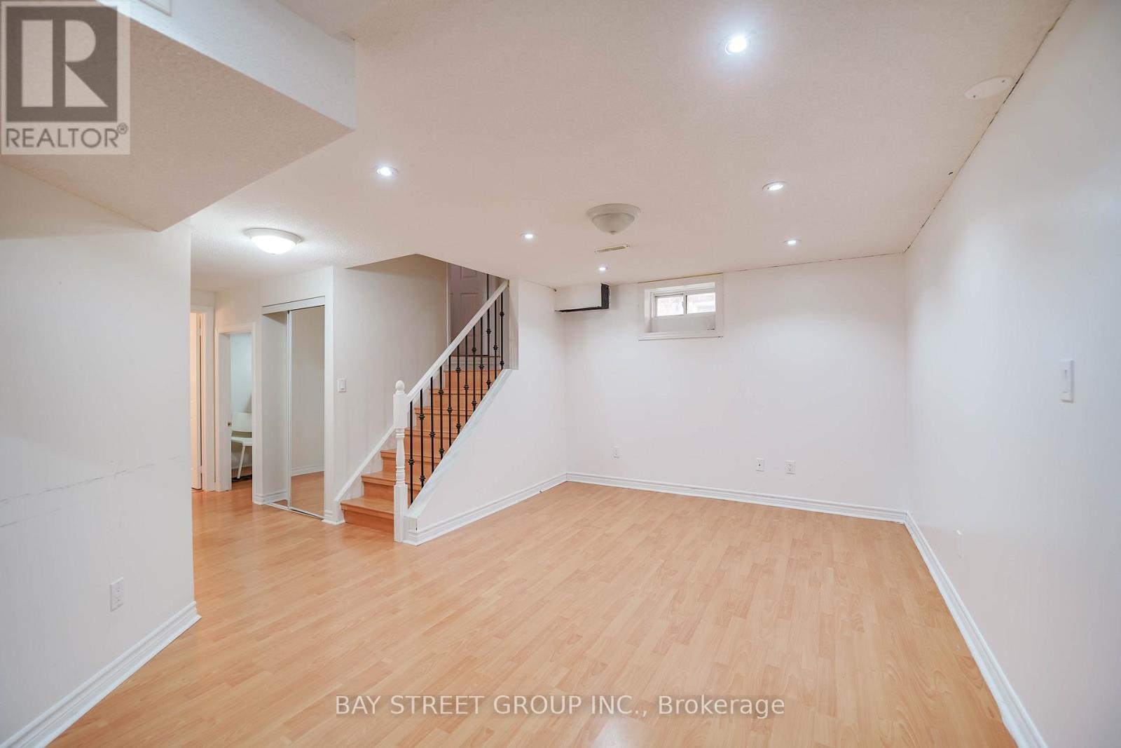 407 Hollandview Trail, Aurora, ON - Indoor