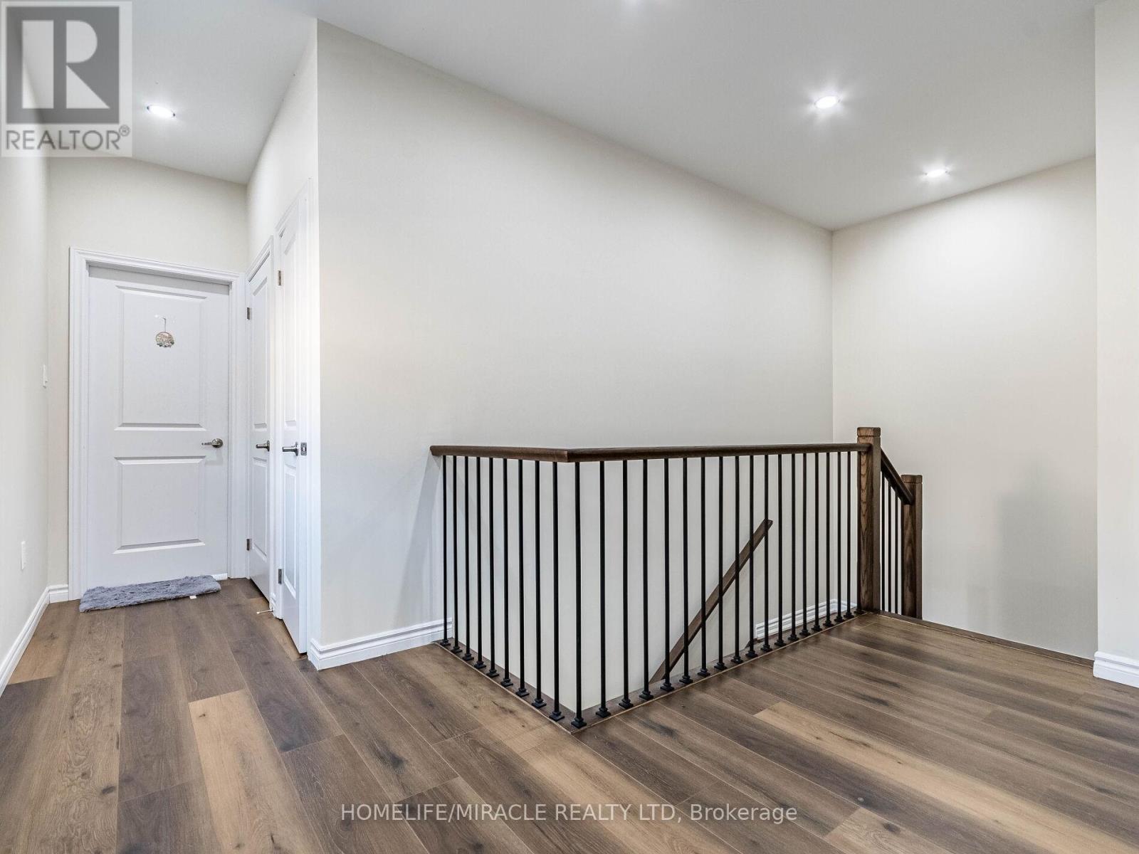 1416 Oakmont Common, Burlington, ON - Indoor Photo Showing Other Room