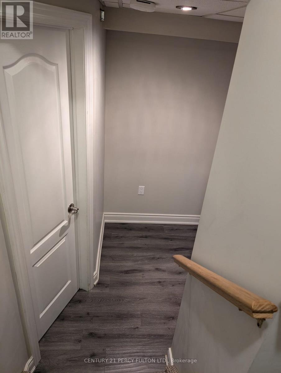 71 Barchester Crescent, Whitby, ON - Indoor Photo Showing Other Room