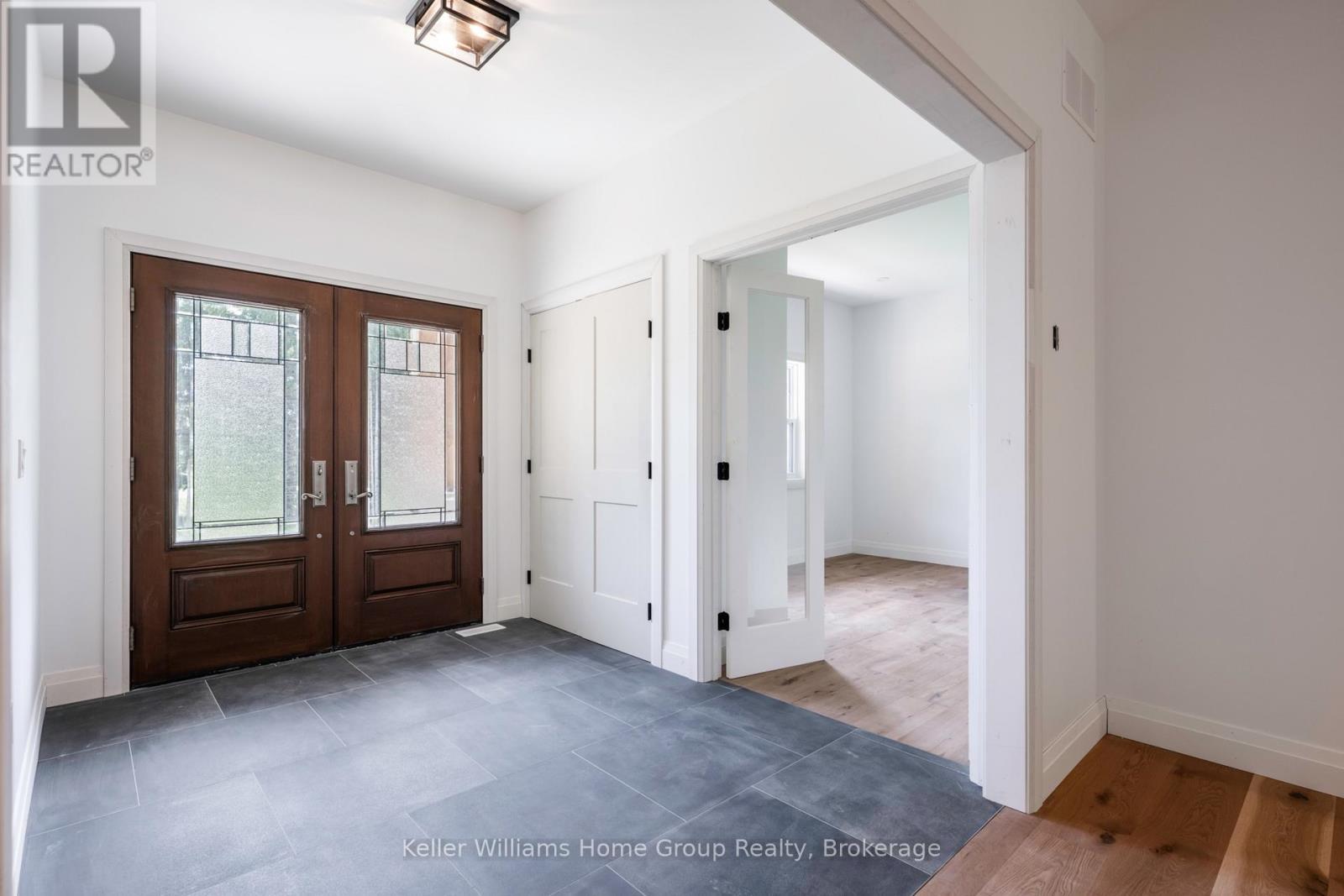 537266 Main Street, Melancthon, ON - Indoor Photo Showing Other Room