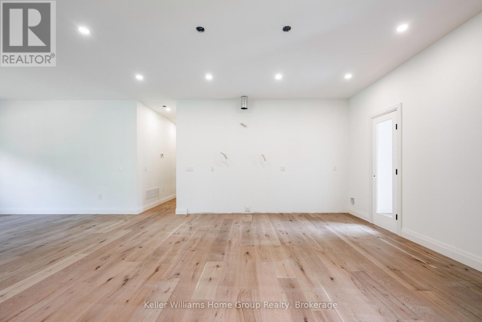 537266 Main Street, Melancthon, ON - Indoor Photo Showing Other Room