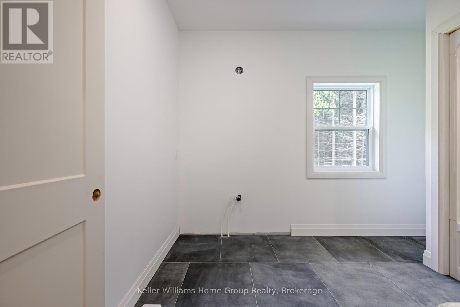 537266 Main Street, Melancthon, ON - Indoor Photo Showing Other Room