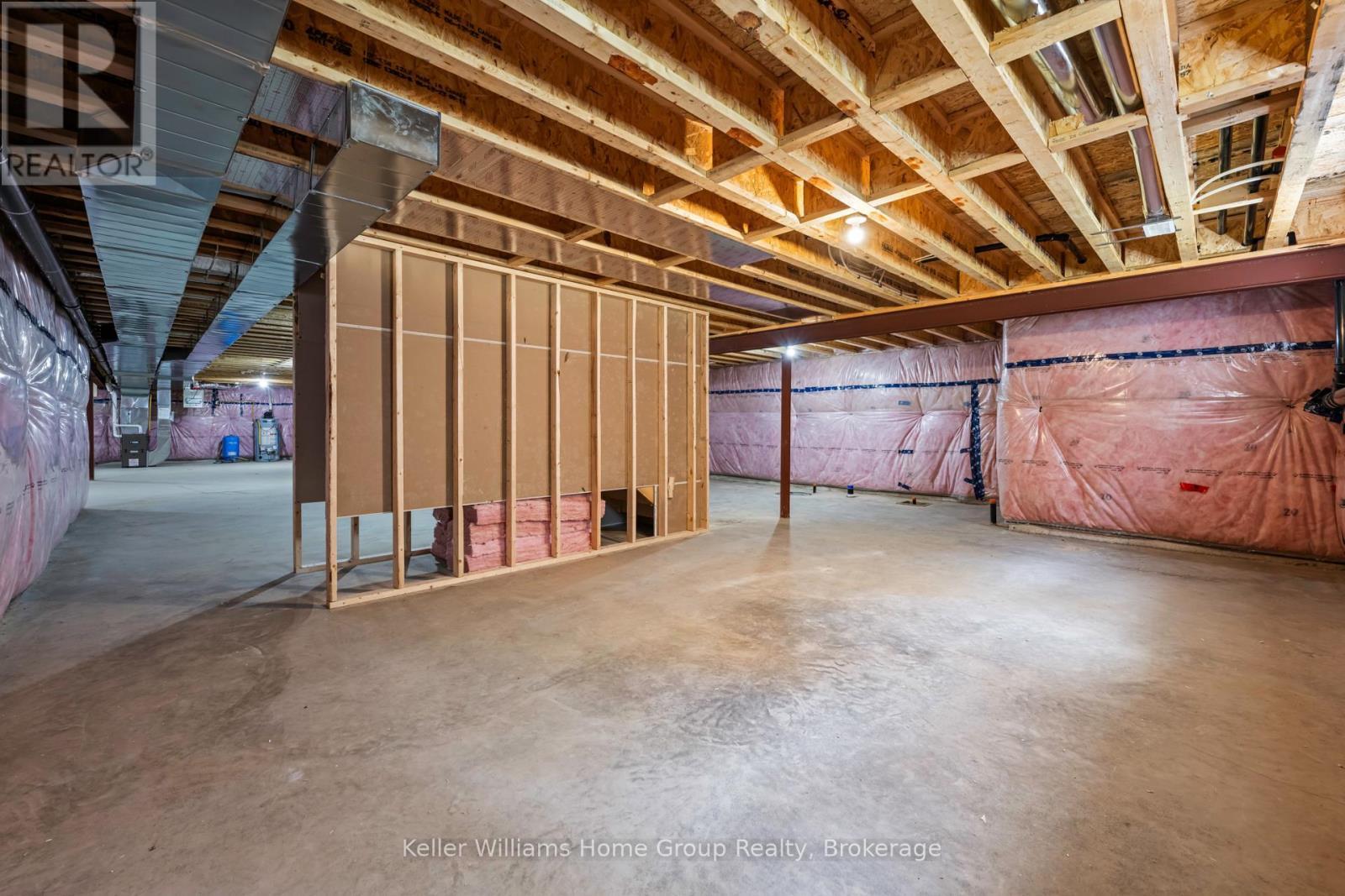 537266 Main Street, Melancthon, ON - Indoor Photo Showing Other Room