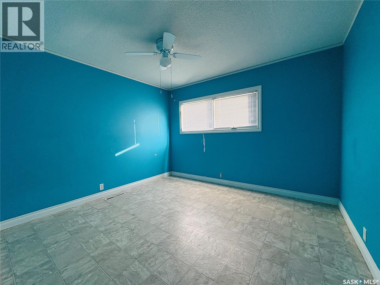 117 King Street, Stewart Valley, SK - Indoor Photo Showing Other Room