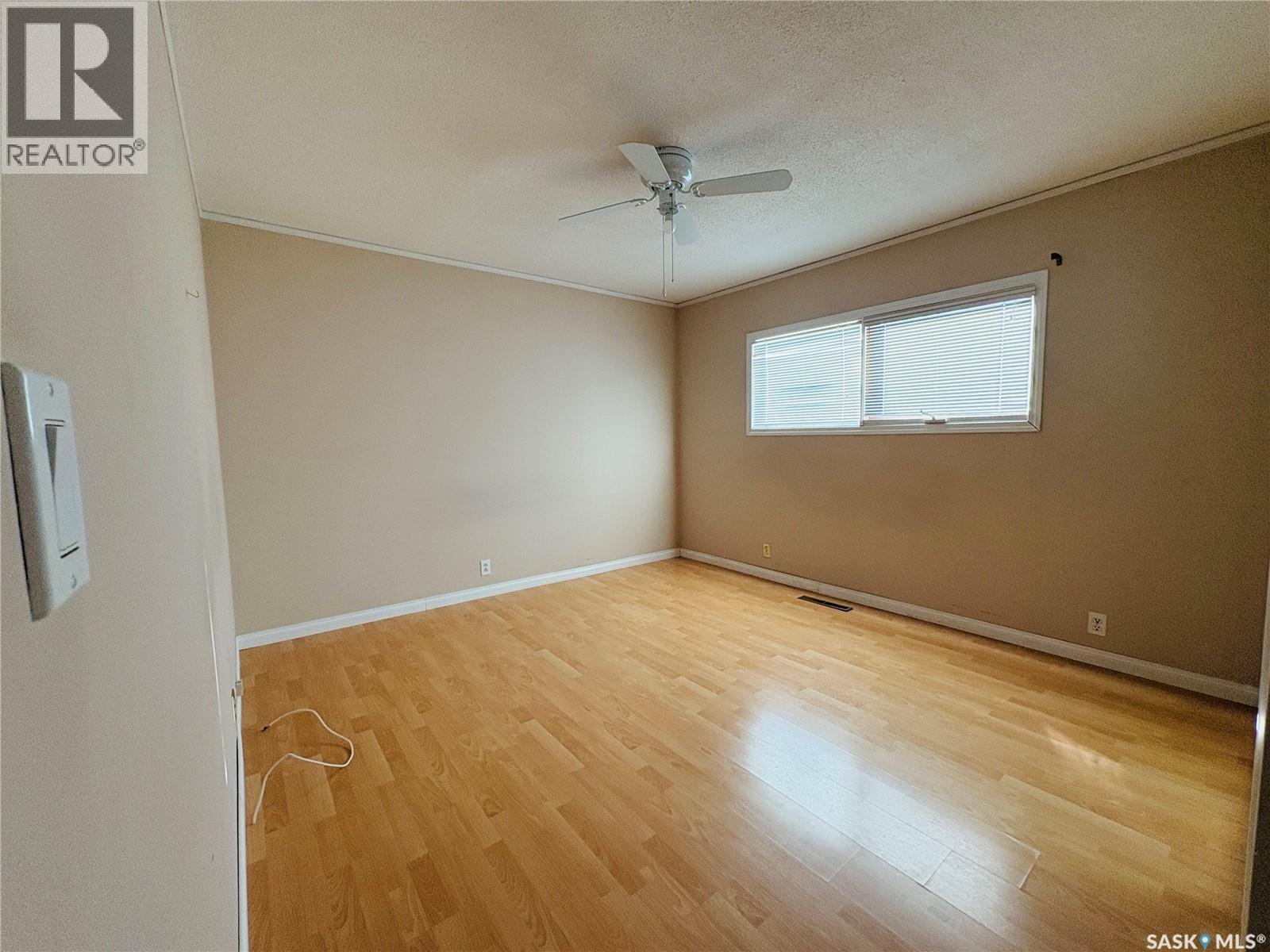 117 King Street, Stewart Valley, SK - Indoor Photo Showing Other Room