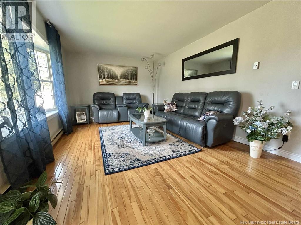 7781 Rte 117, Black River Bridge, NB - Indoor Photo Showing Living Room