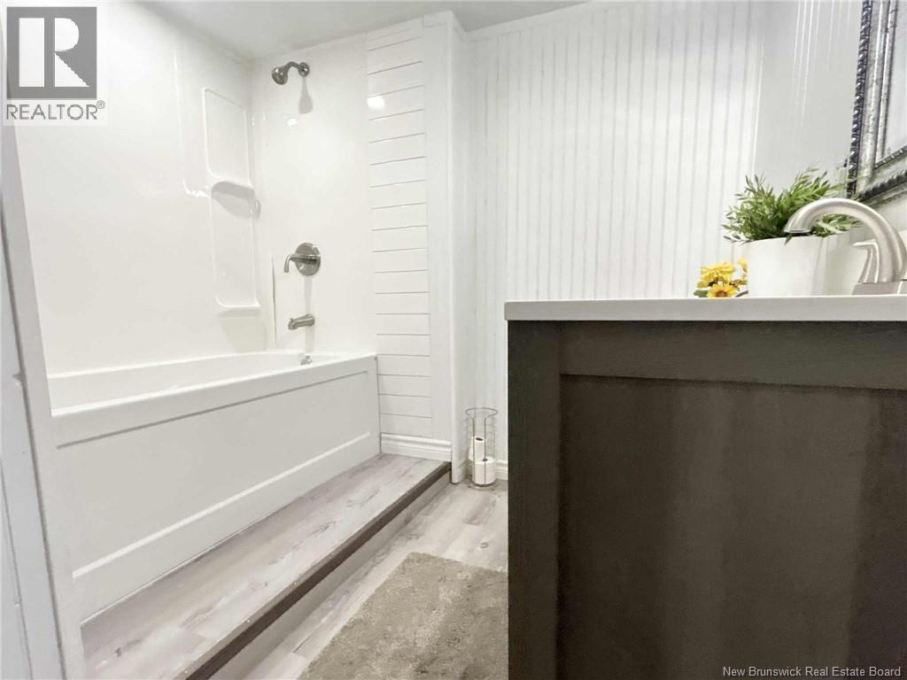 7781 Rte 117, Black River Bridge, NB - Indoor Photo Showing Bathroom