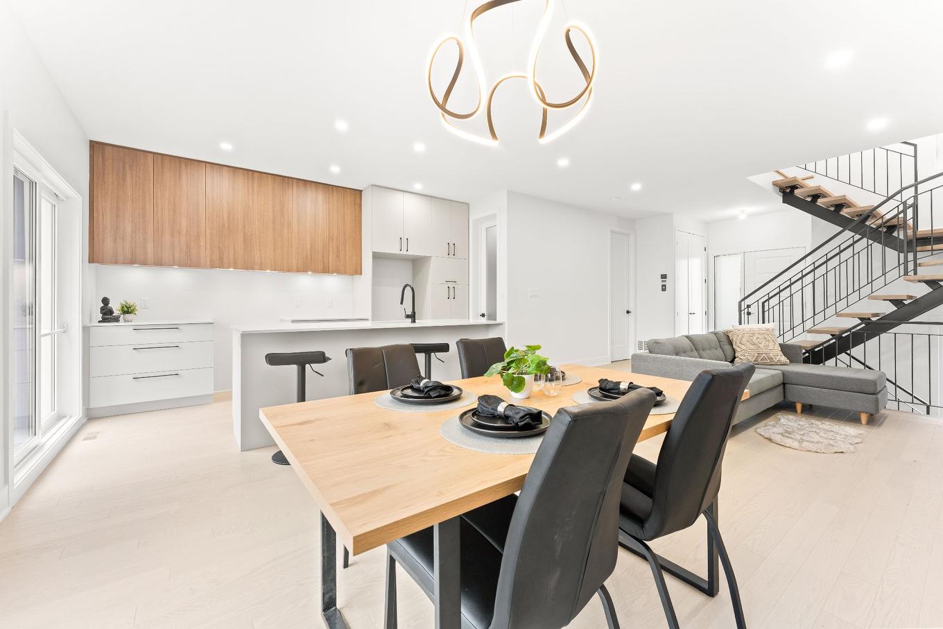 Dining room - 7 Rue Lavigne, Boisbriand, QC - Indoor Photo Showing Dining Room