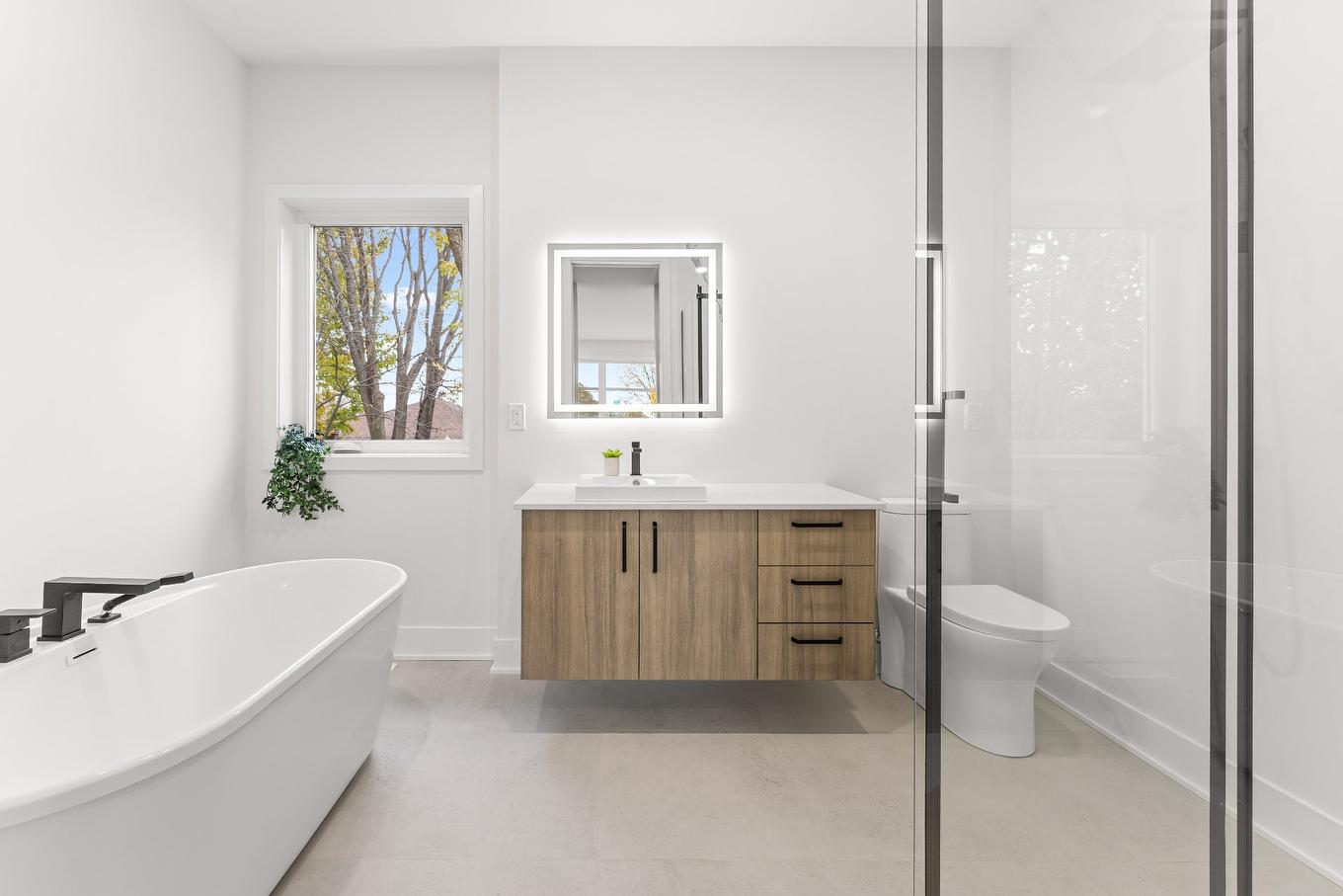 Bathroom - 7 Rue Lavigne, Boisbriand, QC - Indoor Photo Showing Bathroom