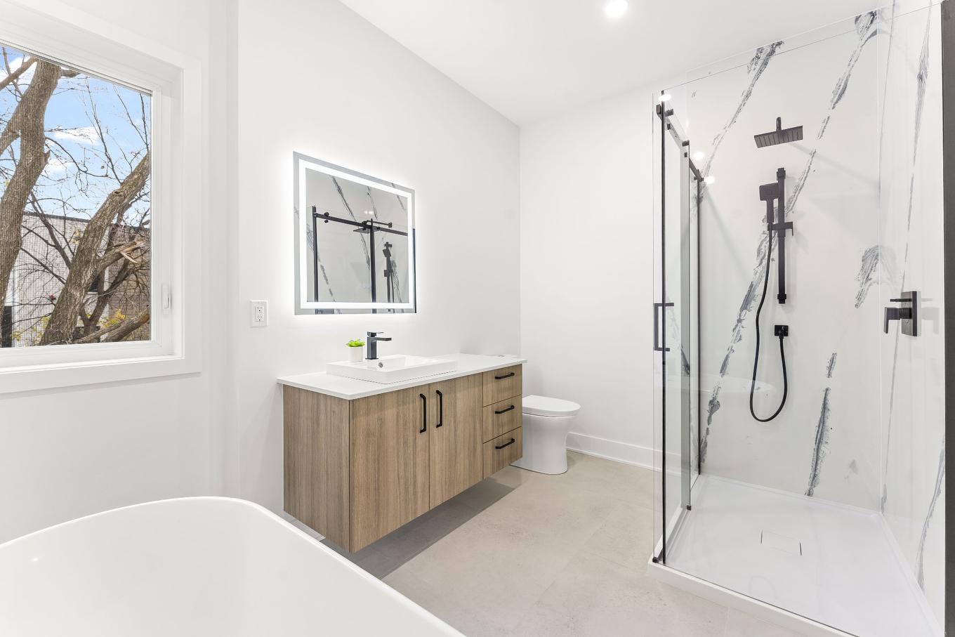 Bathroom - 7 Rue Lavigne, Boisbriand, QC - Indoor Photo Showing Bathroom