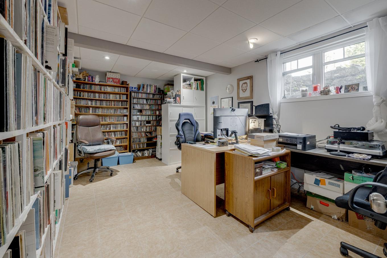 Chambre à coucher - 900 Rue Vauquelin, Neuville, QC - Indoor Photo Showing Office