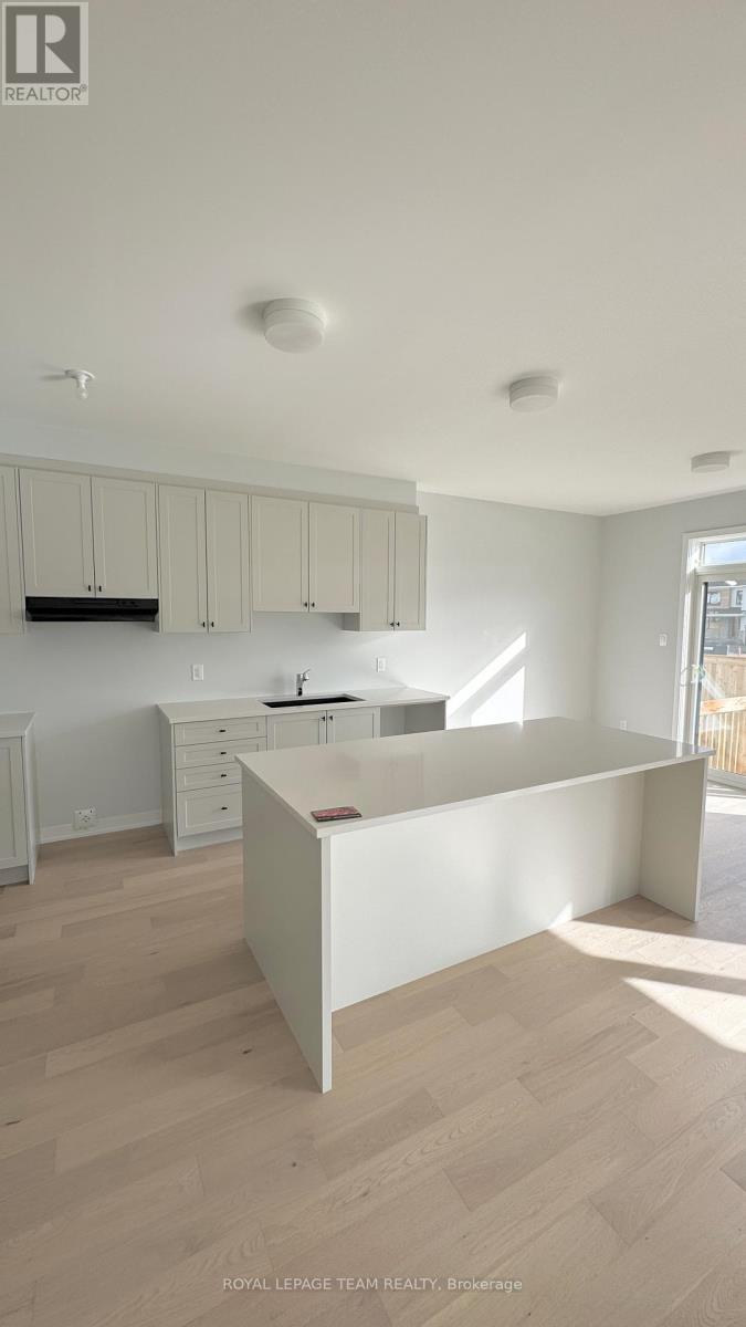 122 Tonic Crescent, Ottawa, ON - Indoor