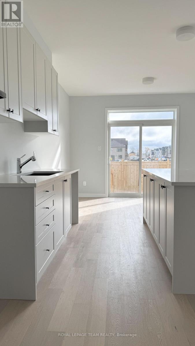 122 Tonic Crescent, Ottawa, ON - Indoor