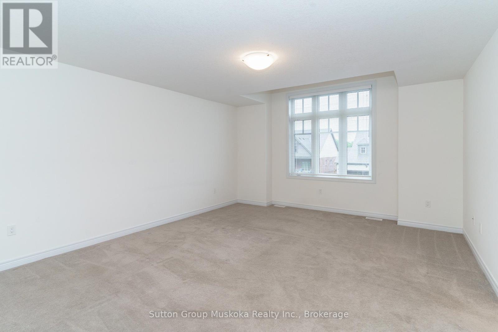 14 Braeside Crescent, Huntsville (Chaffey), ON - Indoor Photo Showing Other Room