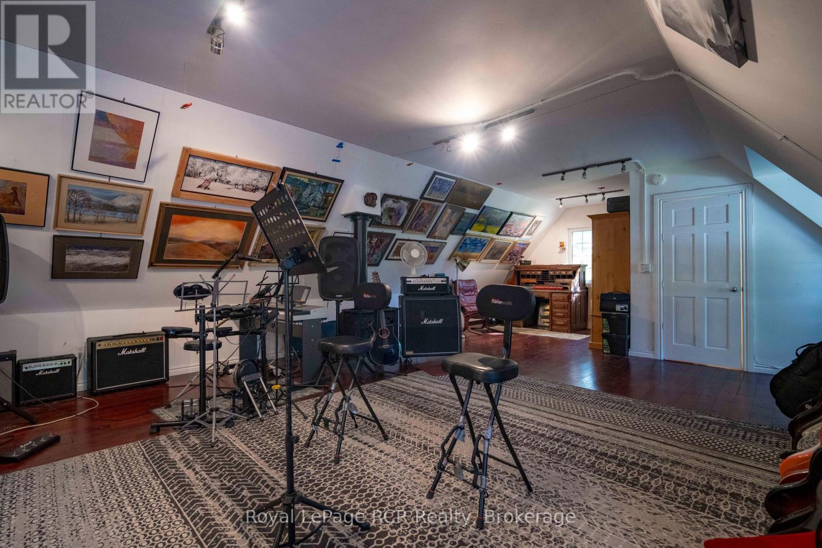 1069 4Th Avenue W, Owen Sound, ON - Indoor Photo Showing Other Room