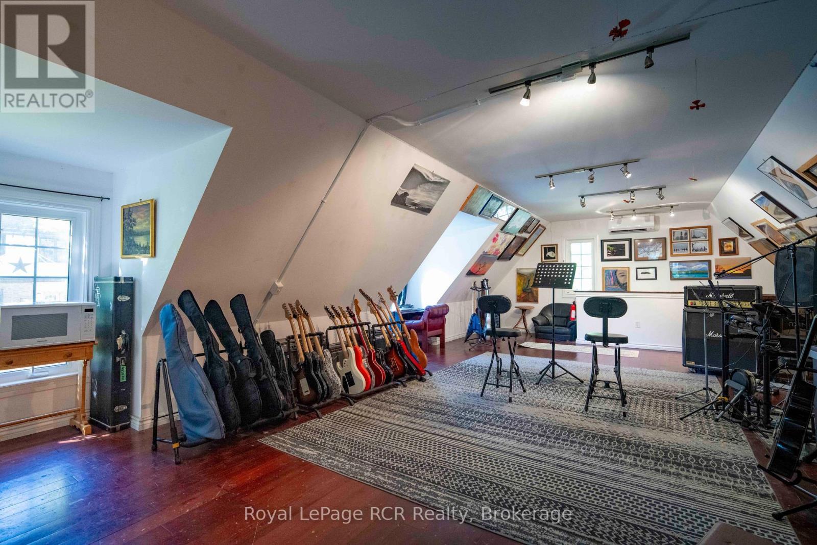 1069 4Th Avenue W, Owen Sound, ON - Indoor Photo Showing Other Room